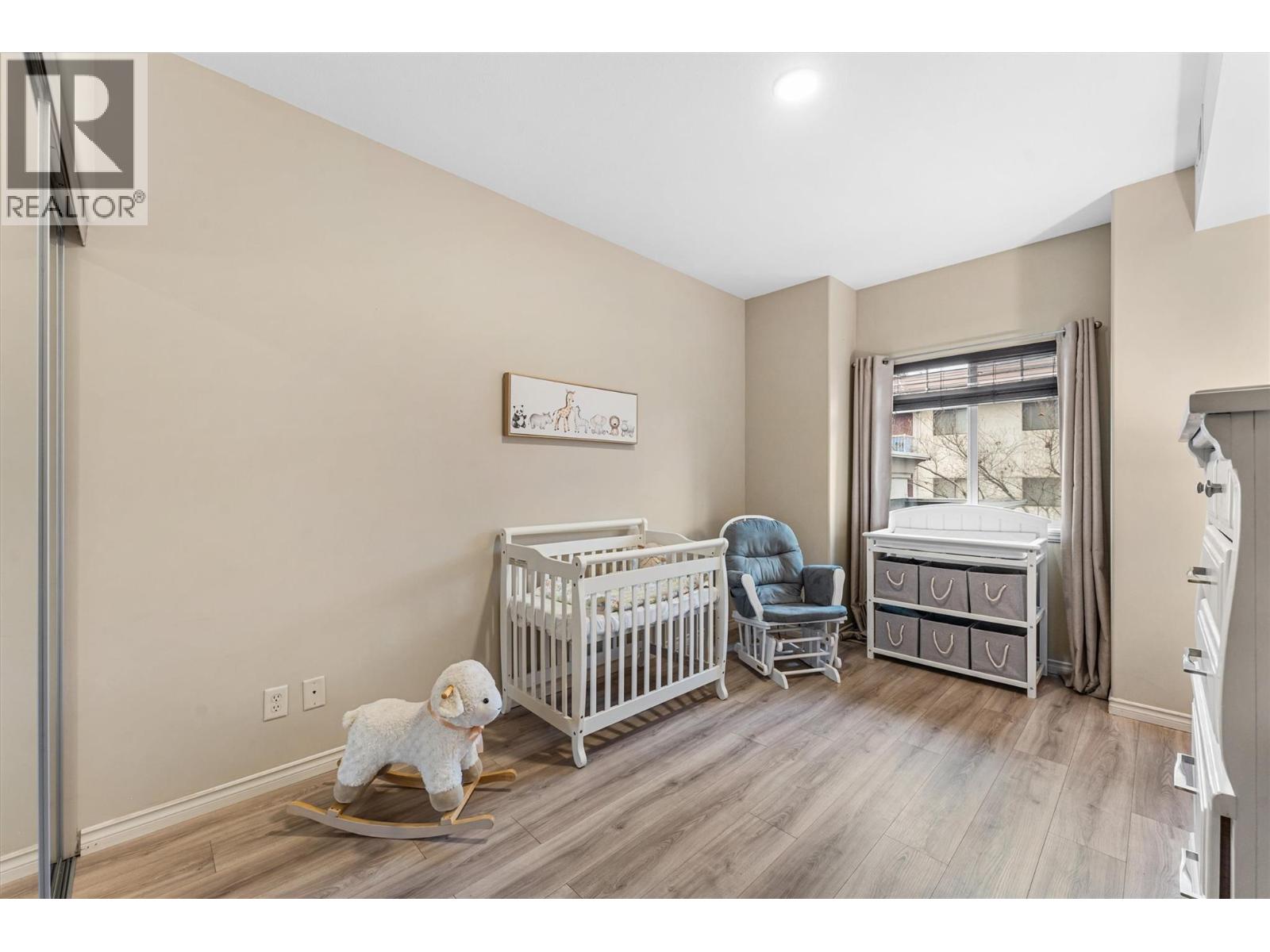 Picture for Unit #206, 1007 Harvey  Avenue https://www.cirrealty.ca/reb/bc/7/10366687_15.jpg