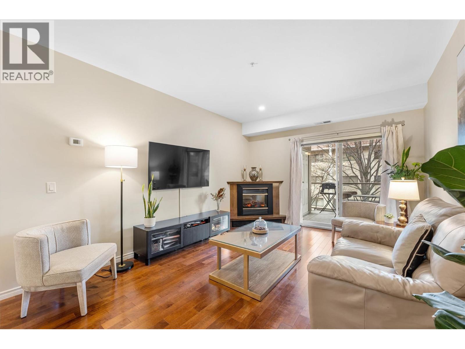 Picture for Unit #206, 1007 Harvey  Avenue https://www.cirrealty.ca/reb/bc/7/10366687_9.jpg