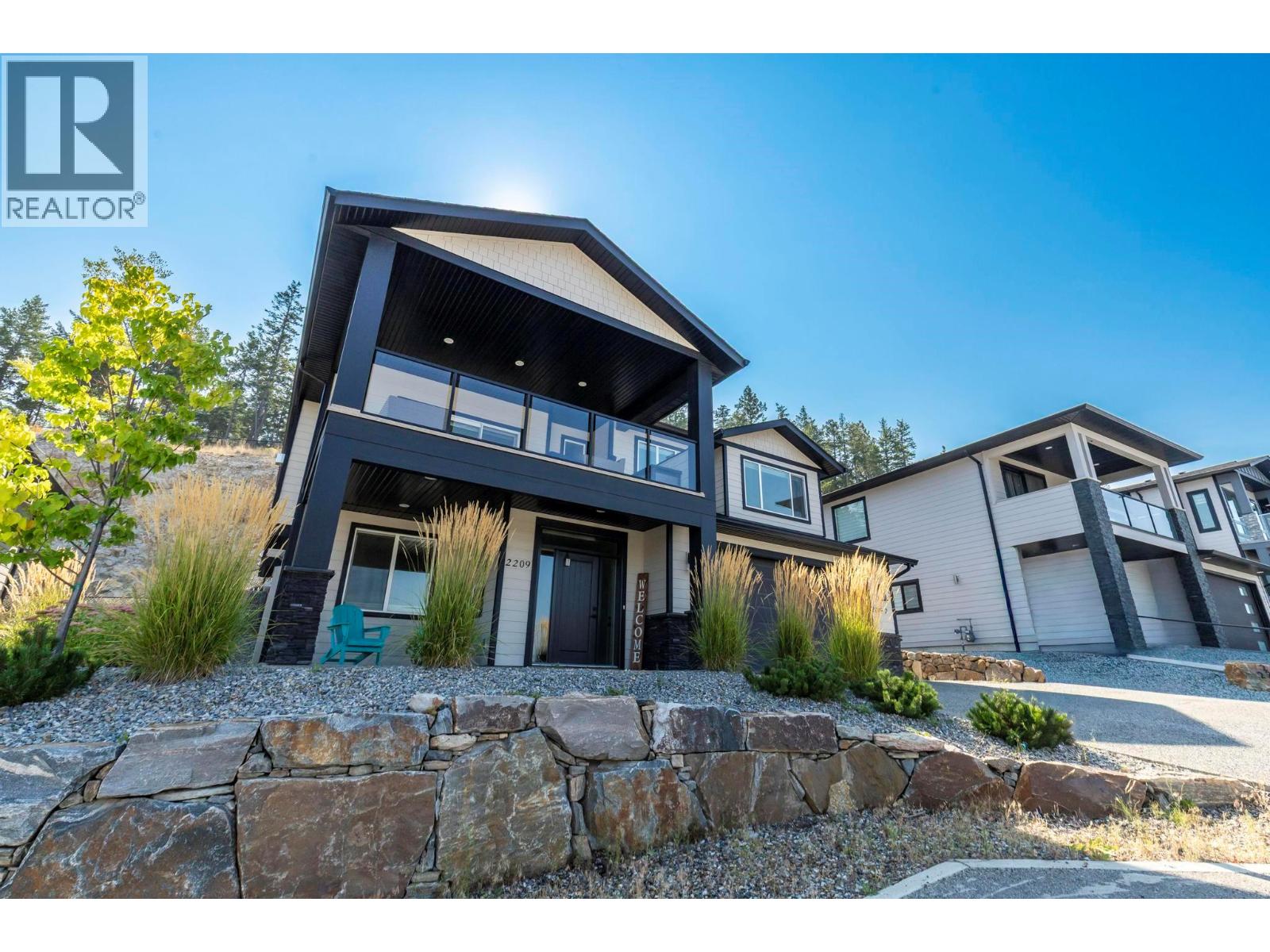 Picture for 2209 Lavetta  Drive https://www.cirrealty.ca/reb/bc/7/10366707_2.jpg