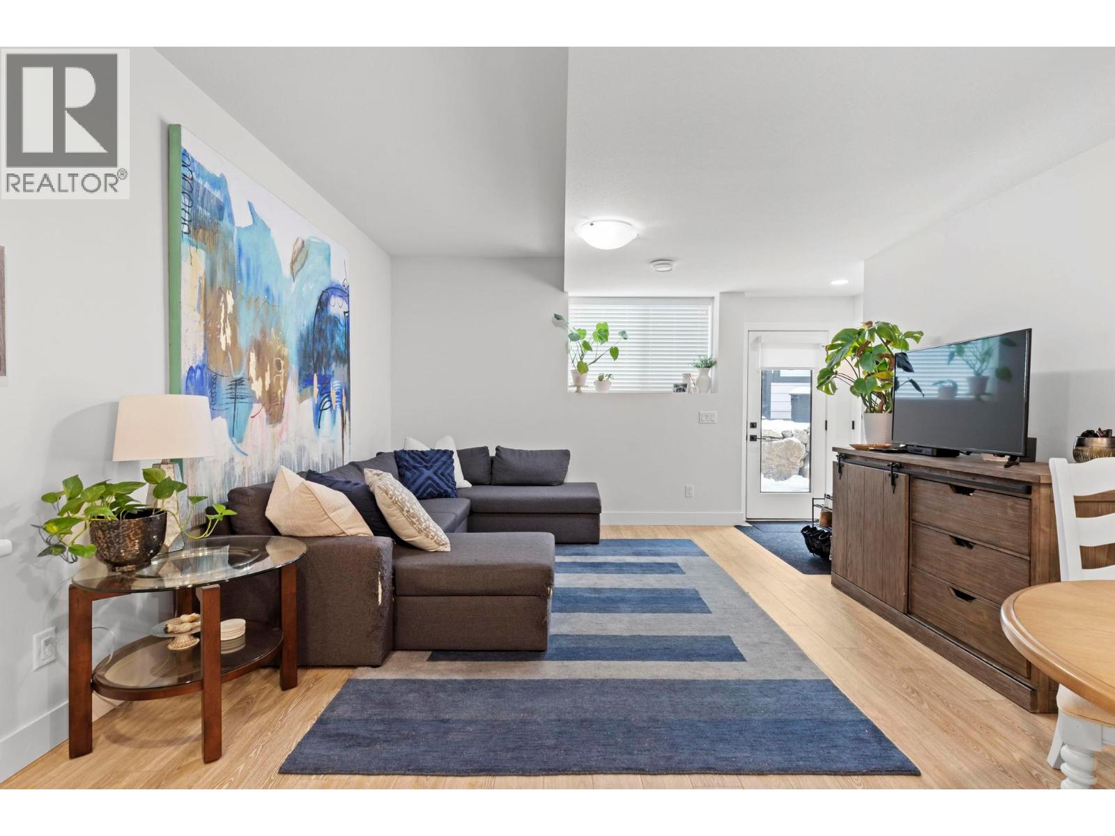 Picture for 2209 Lavetta  Drive https://www.cirrealty.ca/reb/bc/7/10366707_26.jpg