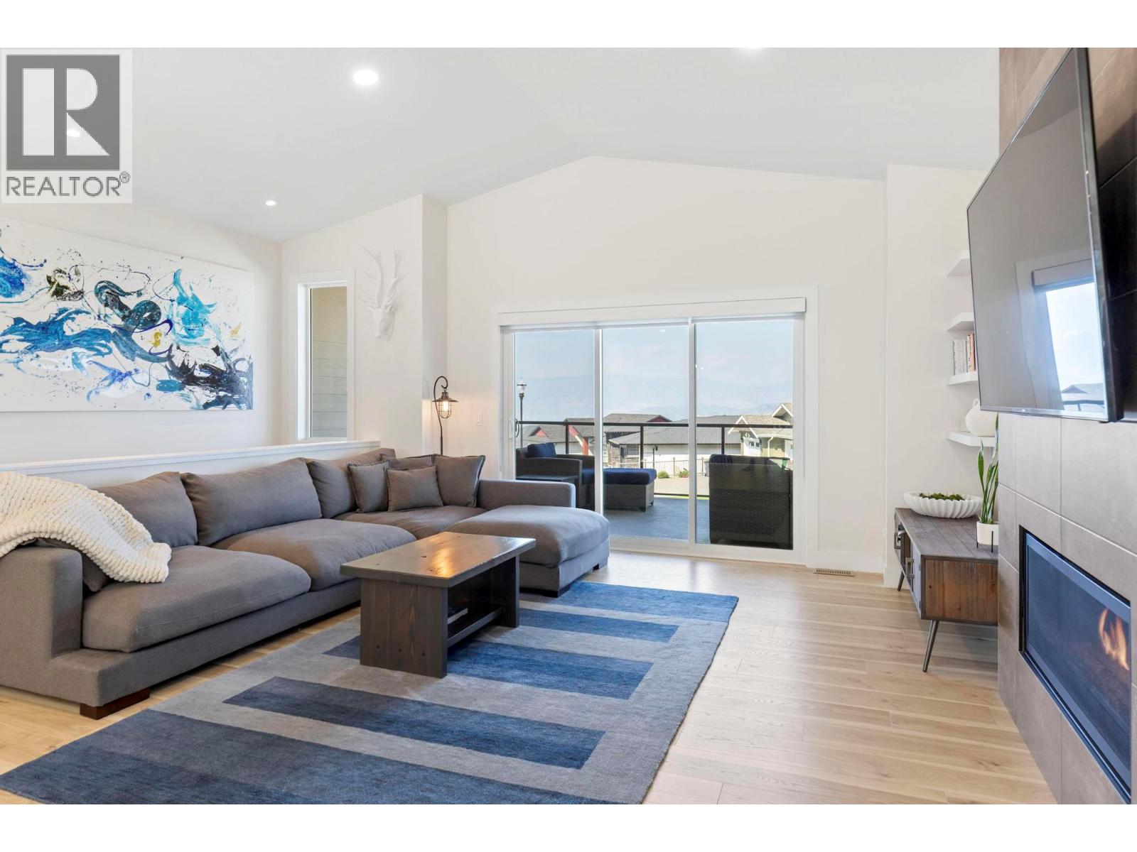 Picture for 2209 Lavetta  Drive https://www.cirrealty.ca/reb/bc/7/10366707_4.jpg