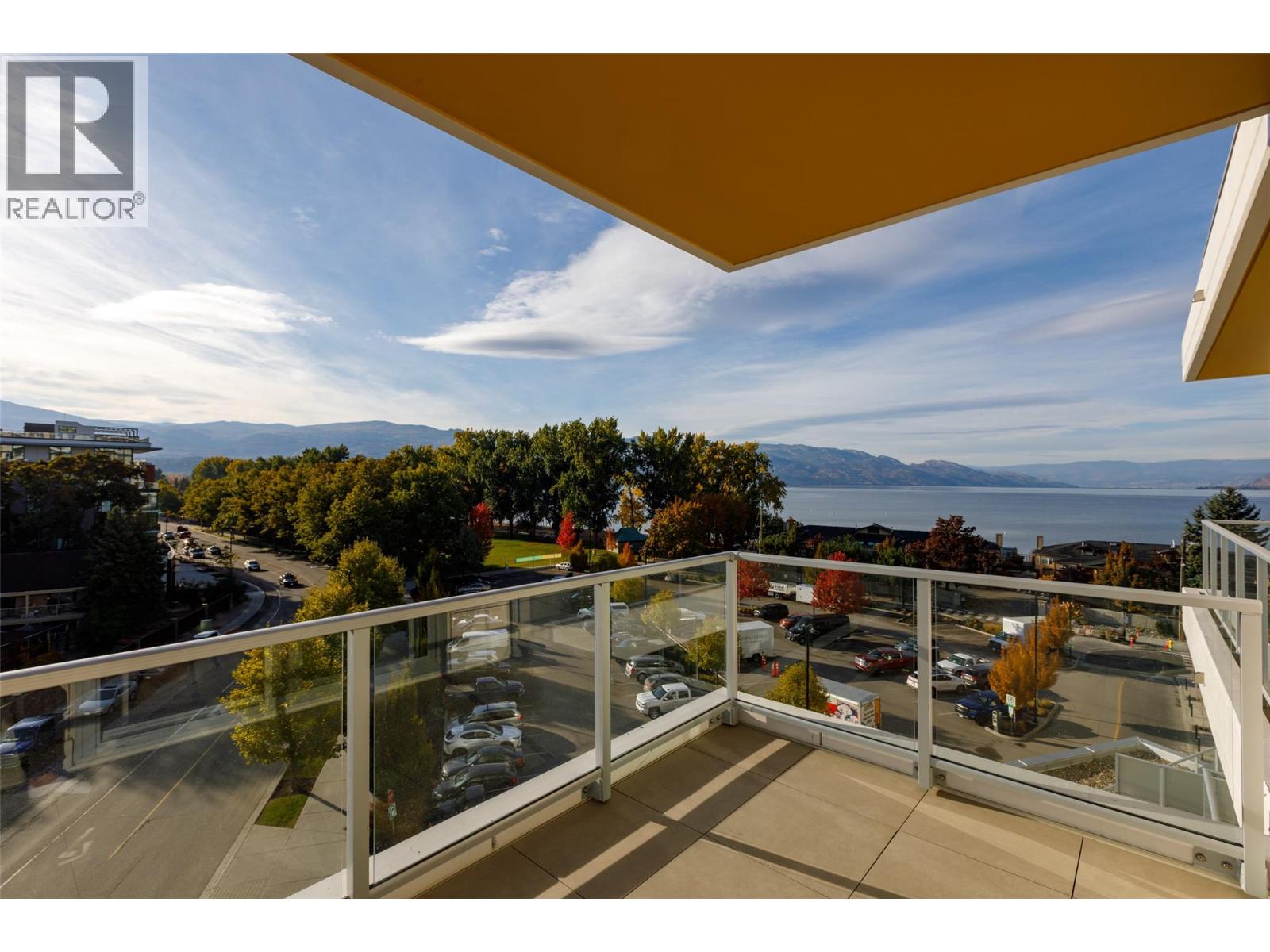 Picture for Unit #511, 3340 Lakeshore  Road https://www.cirrealty.ca/reb/bc/7/10366747_11.jpg