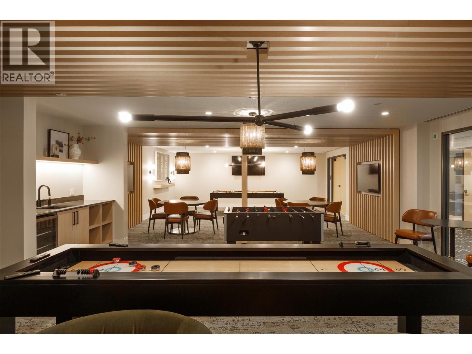 Picture for Unit #511, 3340 Lakeshore  Road https://www.cirrealty.ca/reb/bc/7/10366747_40.jpg