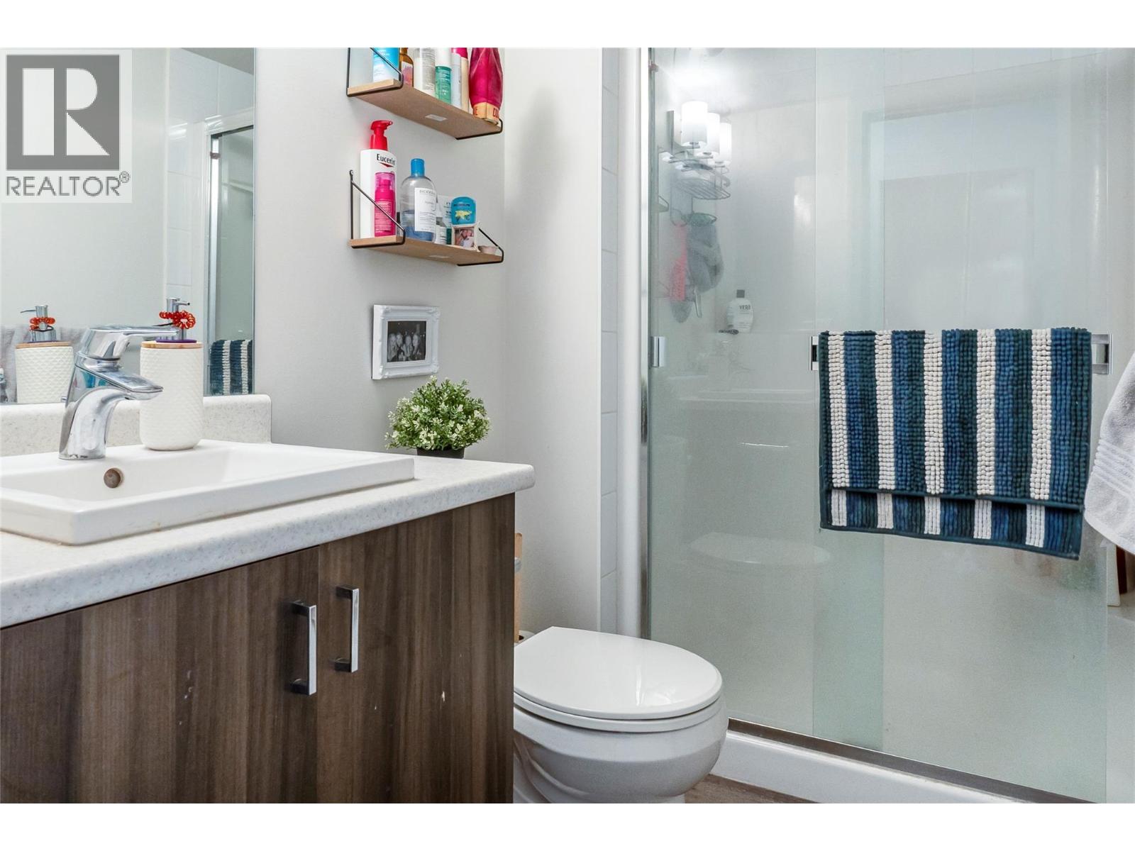 Picture for Unit #121, 655 Academy  Way https://www.cirrealty.ca/reb/bc/7/10366757_9.jpg