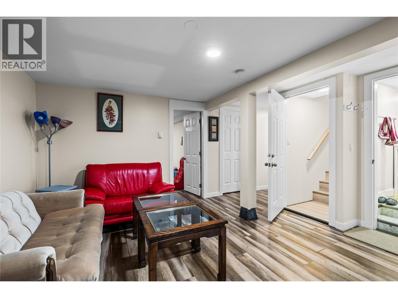 Picture for 205 Homer  Road https://www.cirrealty.ca/reb/bc/7/10366777_14.jpg