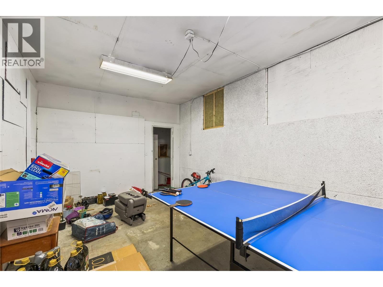 Picture for 205 Homer  Road https://www.cirrealty.ca/reb/bc/7/10366777_25.jpg