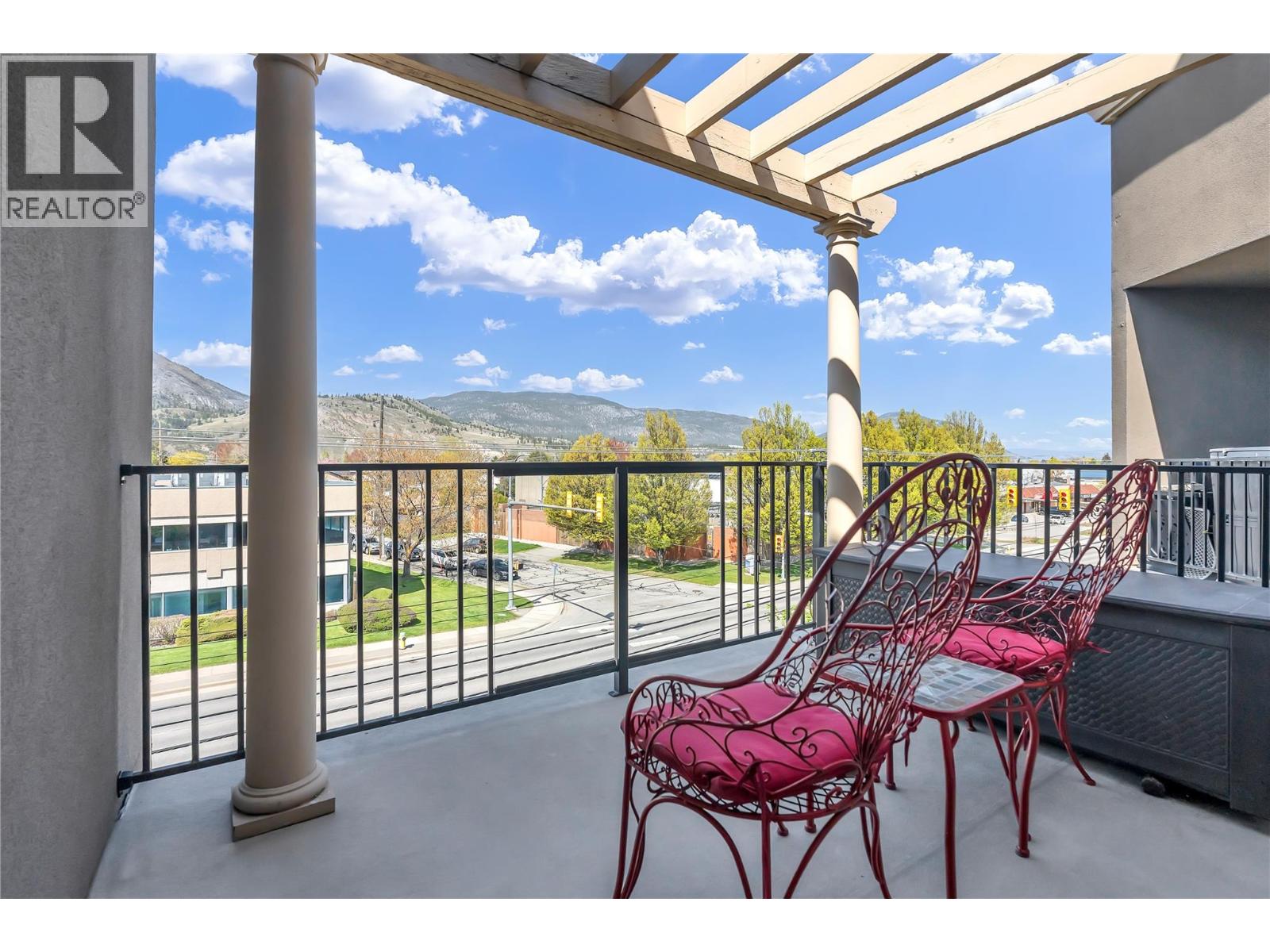 Picture for Unit #302, 250 Waterford  Avenue https://www.cirrealty.ca/reb/bc/7/10366957_19.jpg