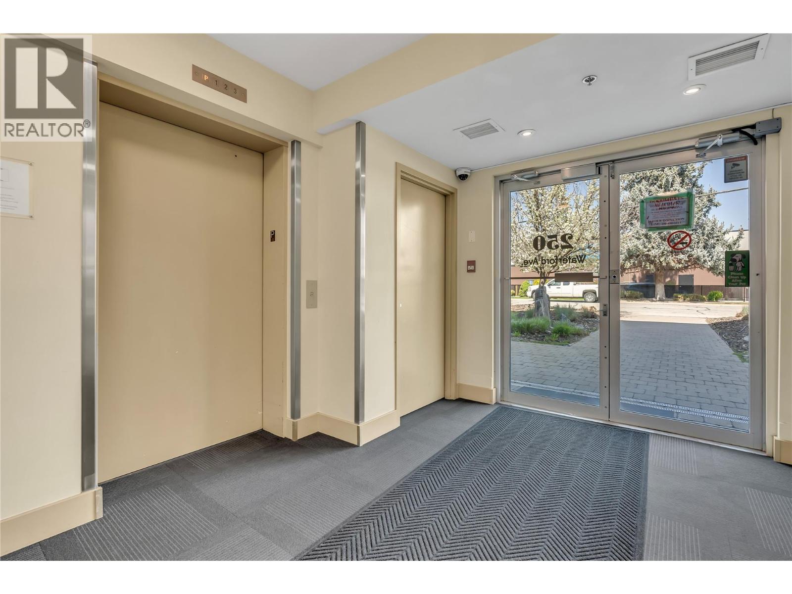 Picture for Unit #302, 250 Waterford  Avenue https://www.cirrealty.ca/reb/bc/7/10366957_36.jpg