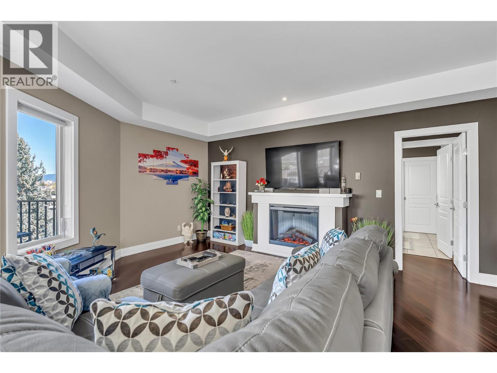 Picture for Unit #302, 250 Waterford  Avenue