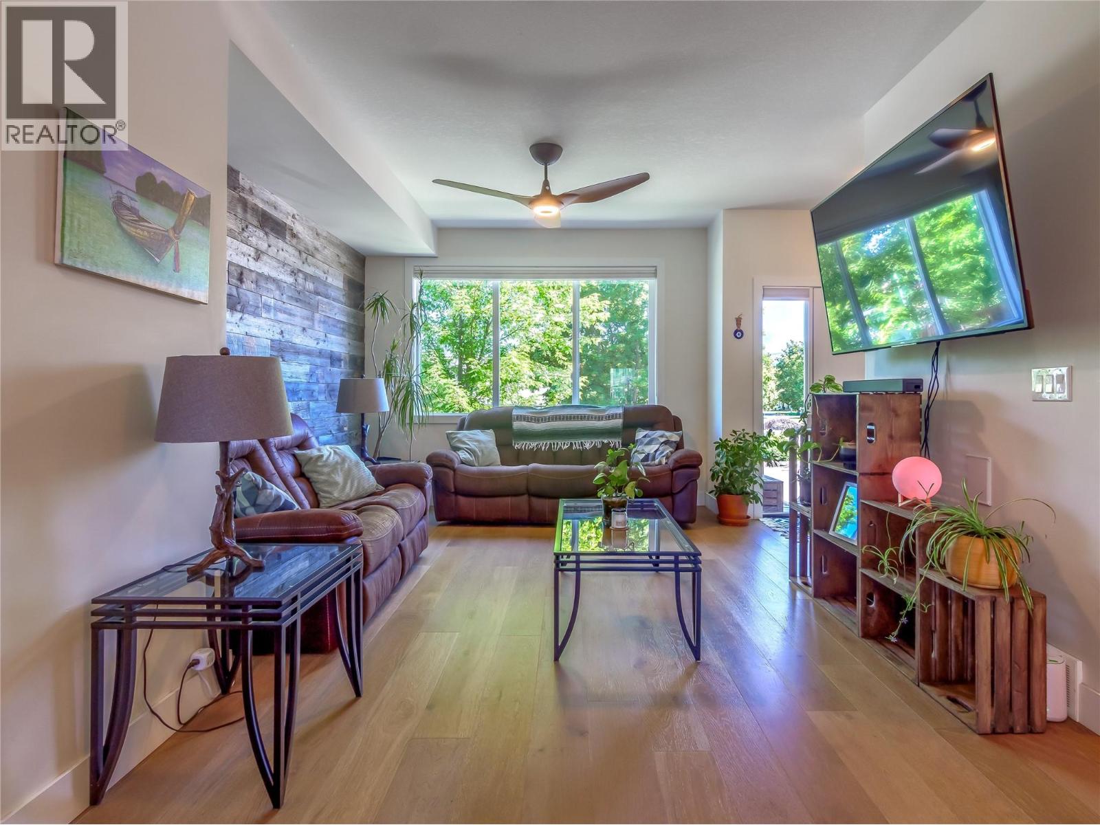 Picture for Unit #17, 300 DRYSDALE  Boulevard