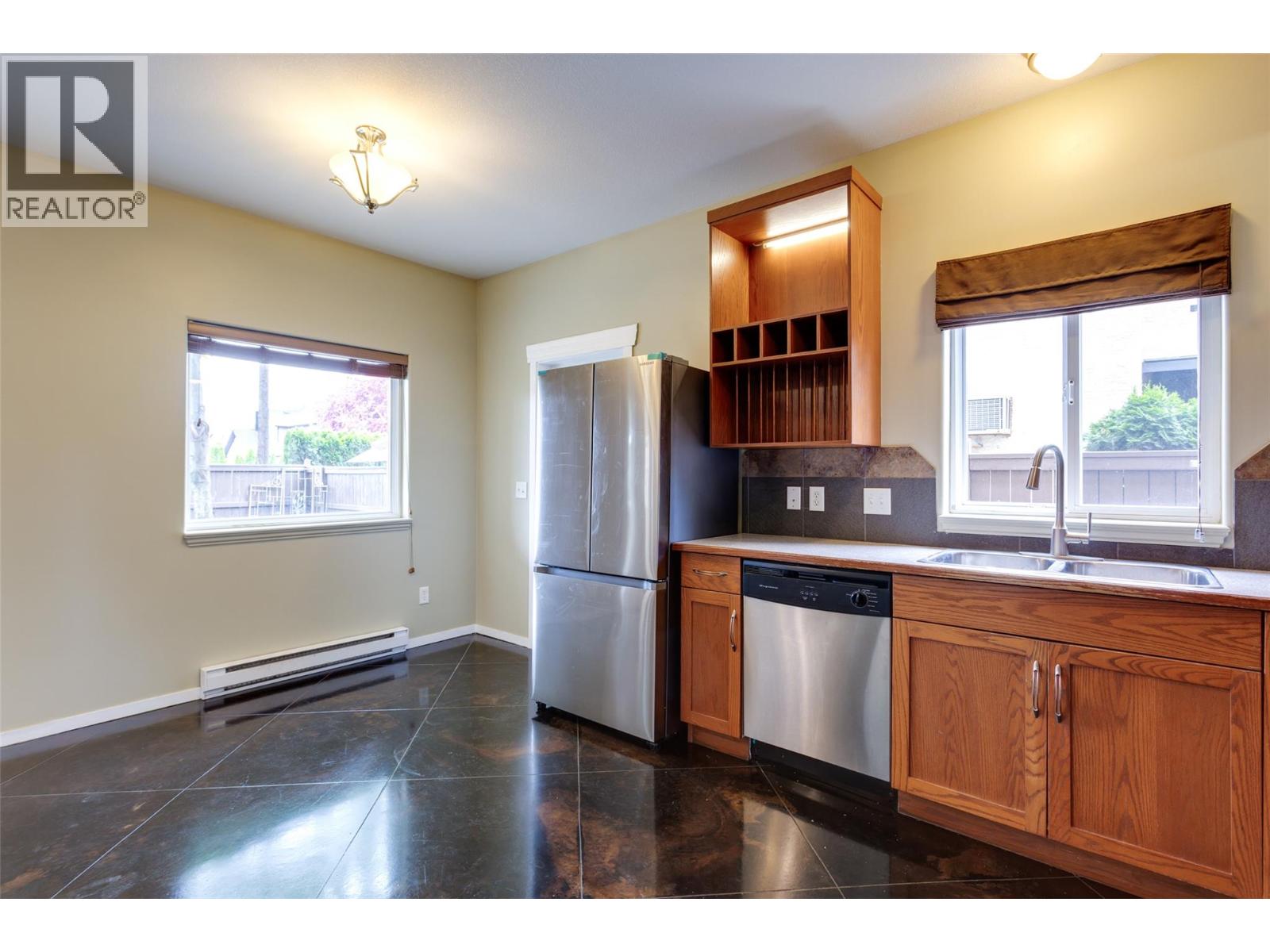 Picture for 860 Glenwood  Avenue