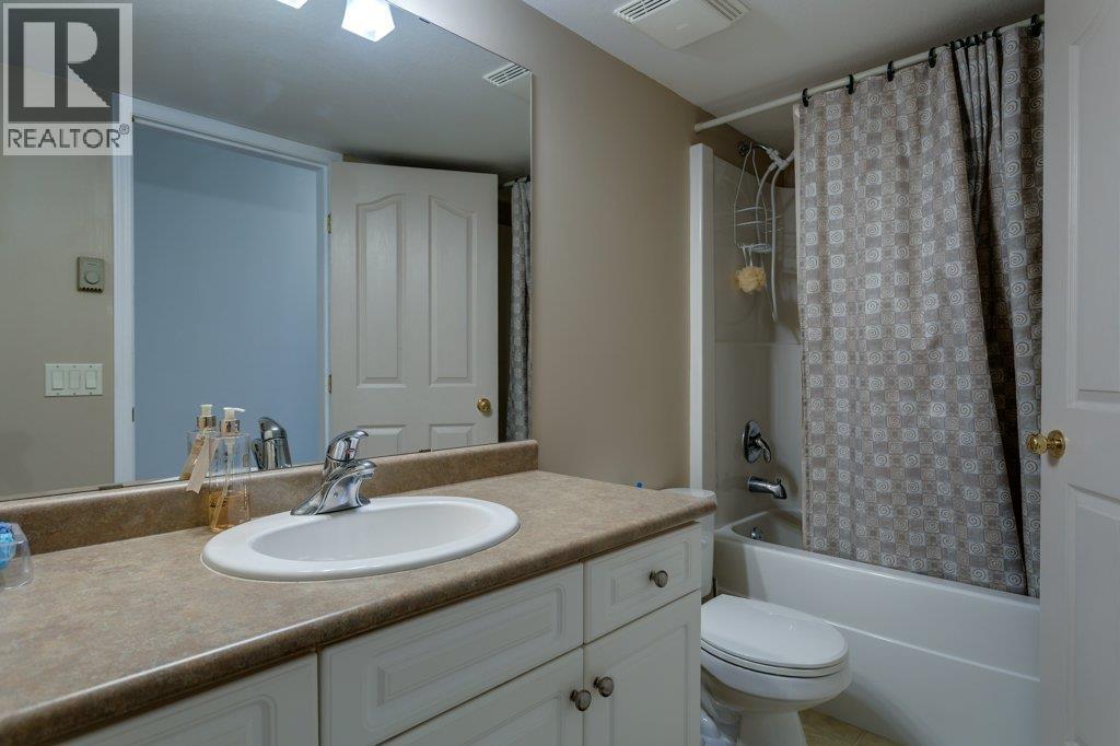 Picture for 4541 Gordon  Drive https://www.cirrealty.ca/reb/bc/7/10367277_16.jpg