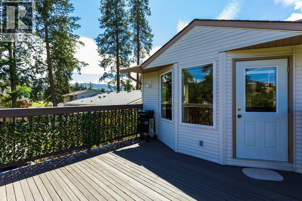 Picture for 4541 Gordon  Drive https://www.cirrealty.ca/reb/bc/7/10367277_40.jpg