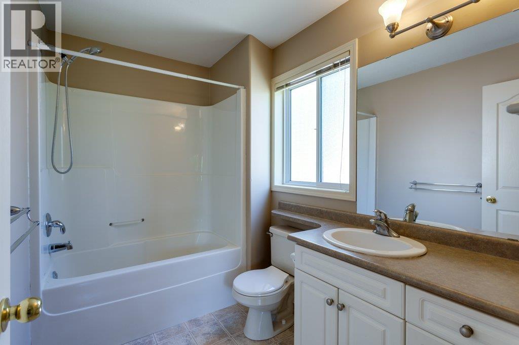 Picture for 4541 Gordon  Drive https://www.cirrealty.ca/reb/bc/7/10367277_45.jpg