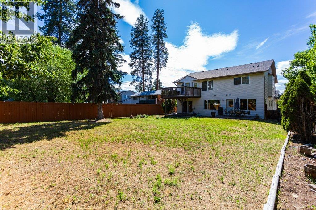 Picture for 4541 Gordon  Drive https://www.cirrealty.ca/reb/bc/7/10367277_60.jpg