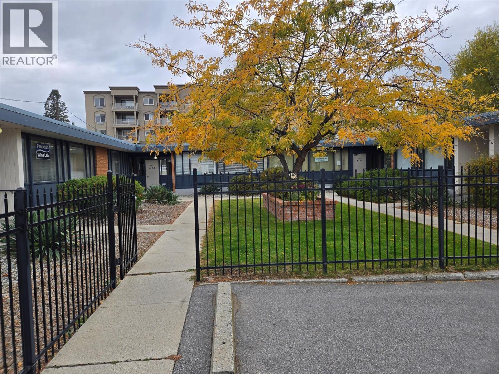 Picture for 477 Martin  Street