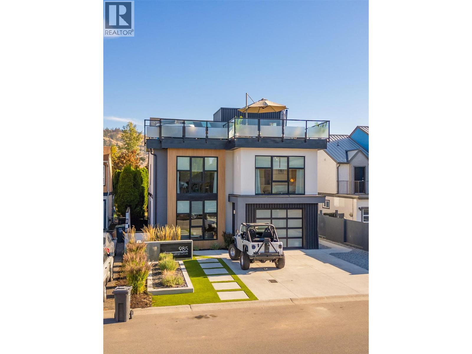 Picture for 985 Manhattan  Drive