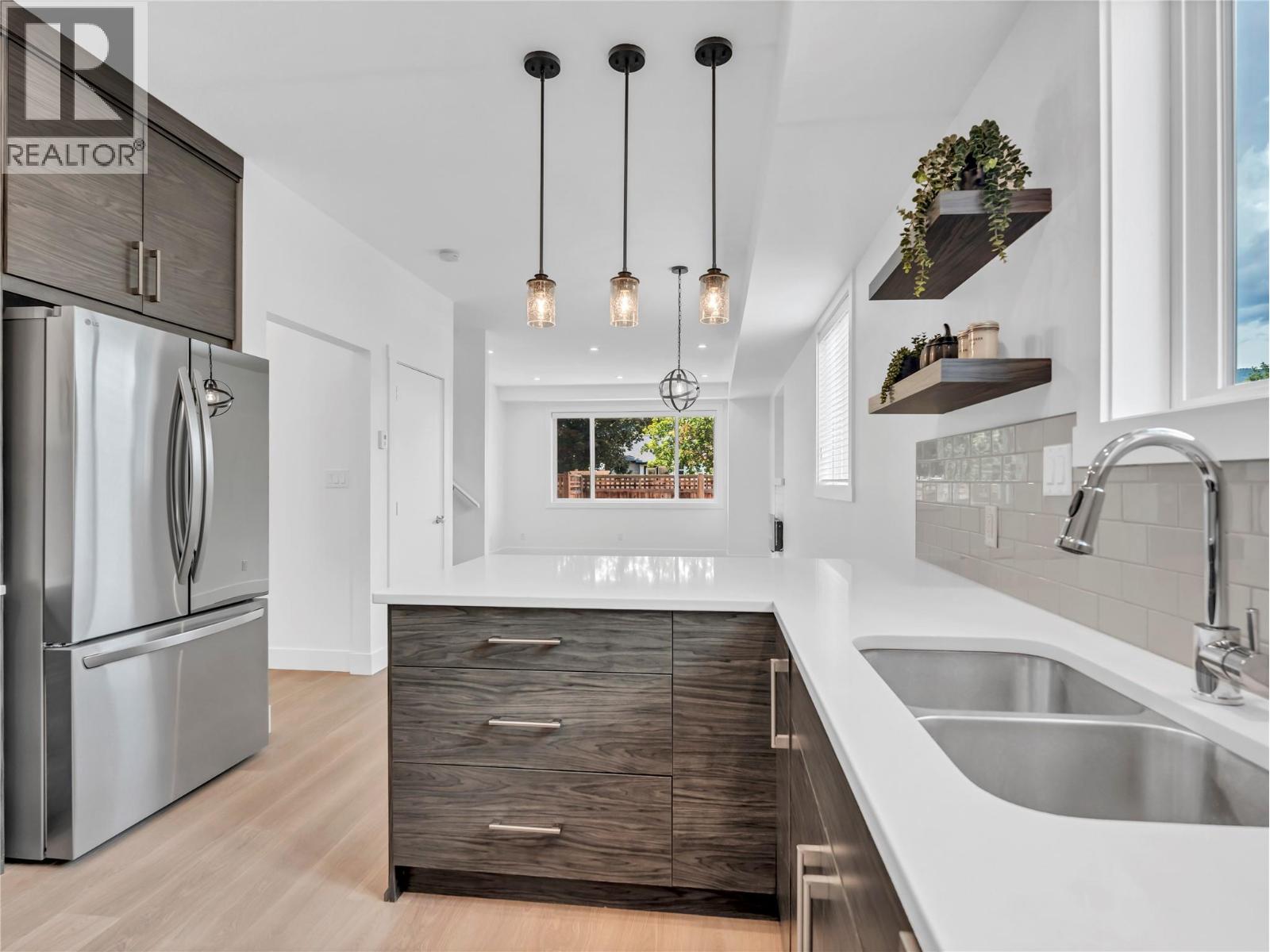 Picture for Unit #102, 453 MAURICE  Street