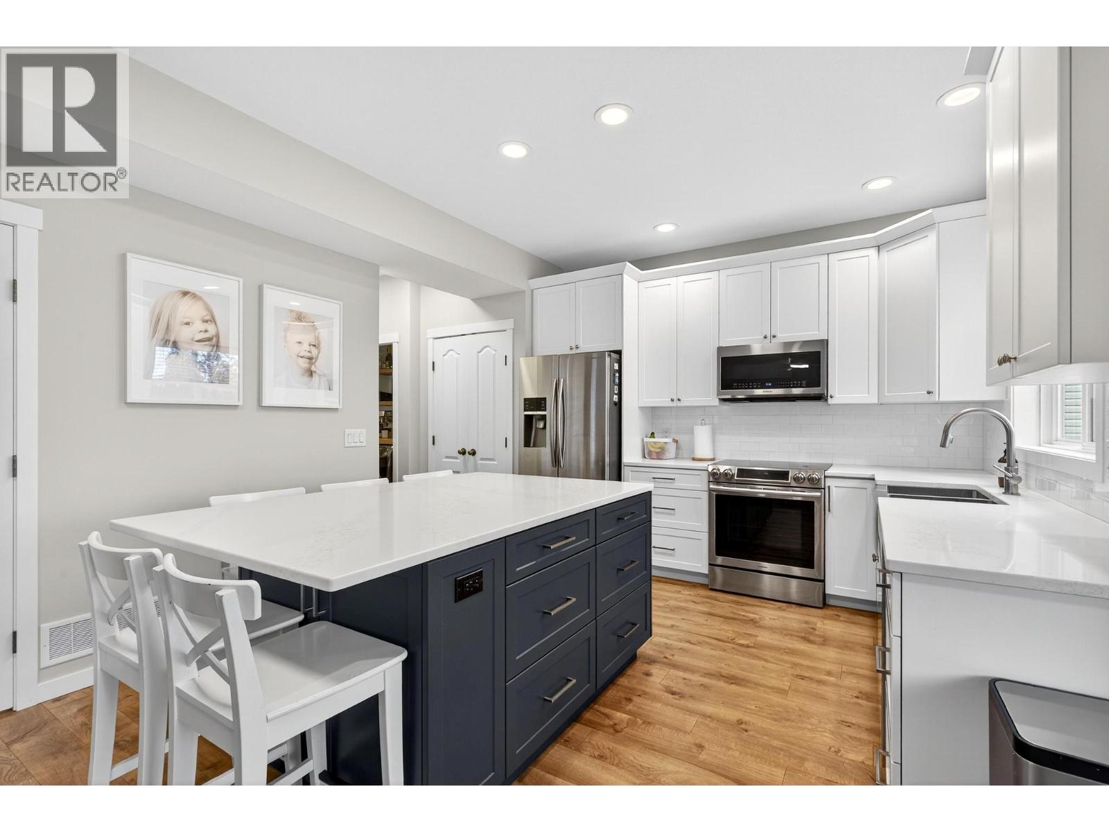 Picture for 1971 Rosealee  Lane