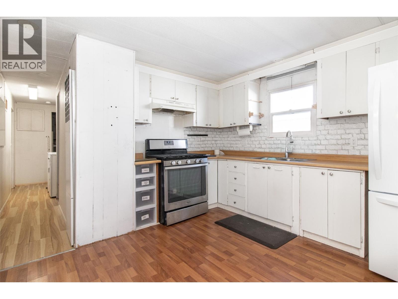 Picture for Unit #39, 3745 Lakeshore  Road
