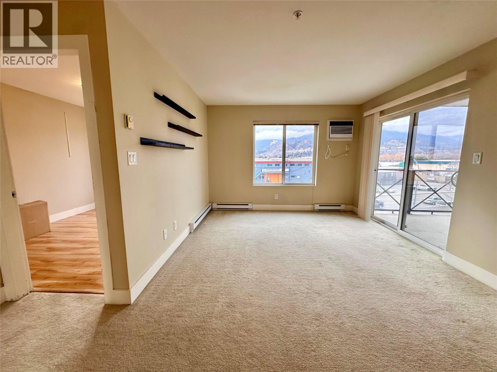 Picture for Unit #317, 246 HASTINGS  Avenue