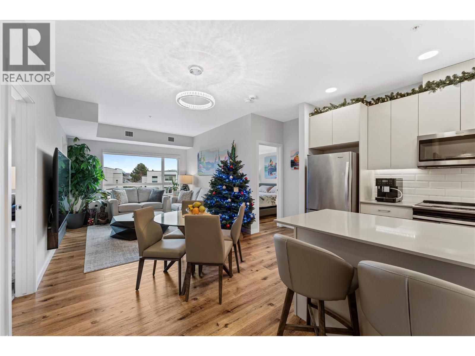 Picture for Unit #300, 722 Valley  Road