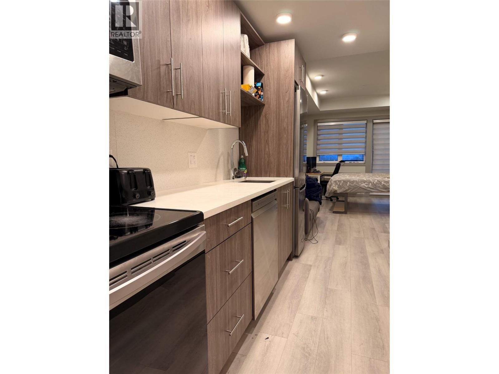 Picture for Unit #PH14, 345 Dougall  RoadN