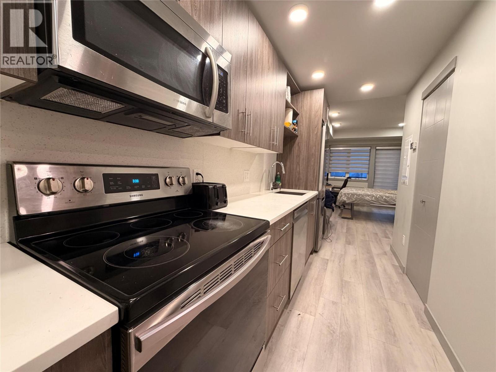 Picture for Unit #PH14, 345 Dougall  RoadN