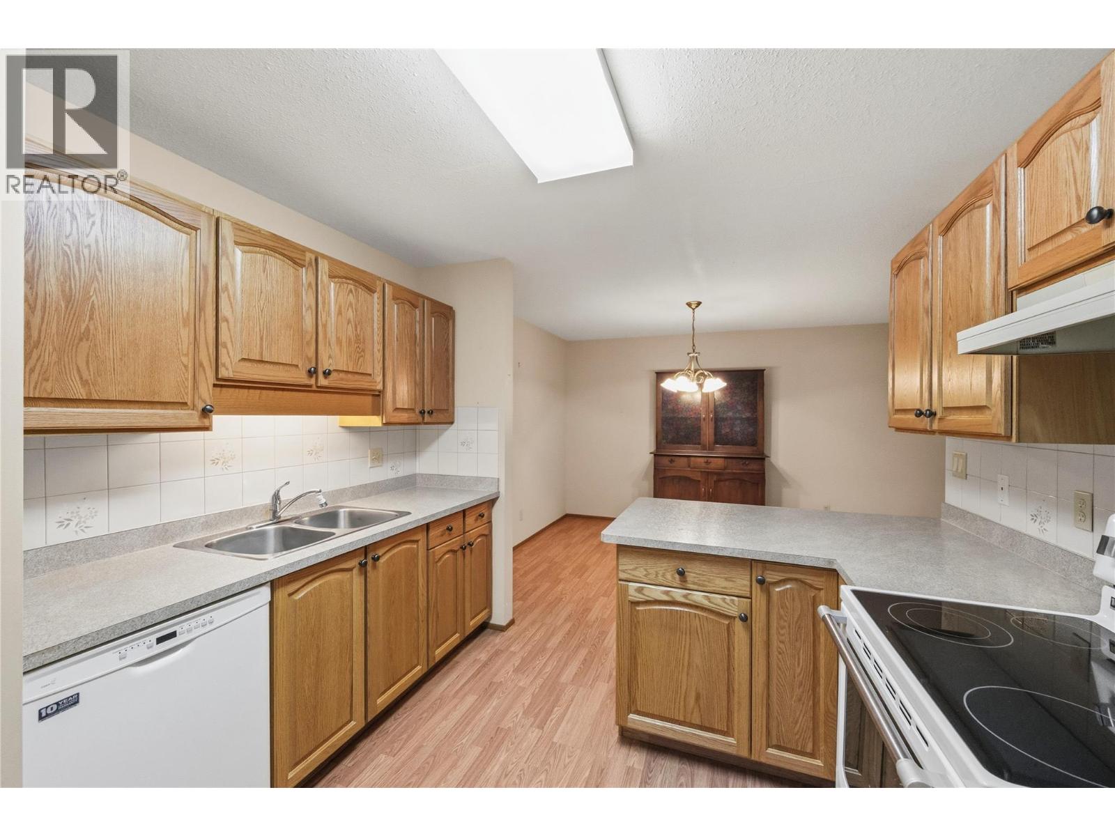 Picture for Unit #102, 262 Kinney  Avenue