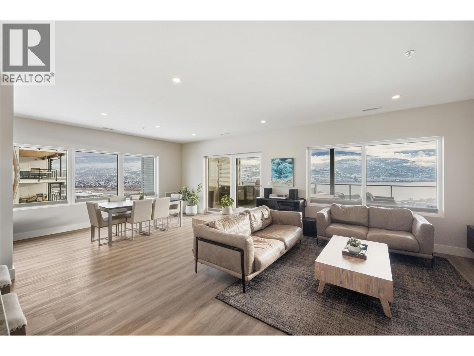 Picture for Unit #421, 400 VISTA  Park