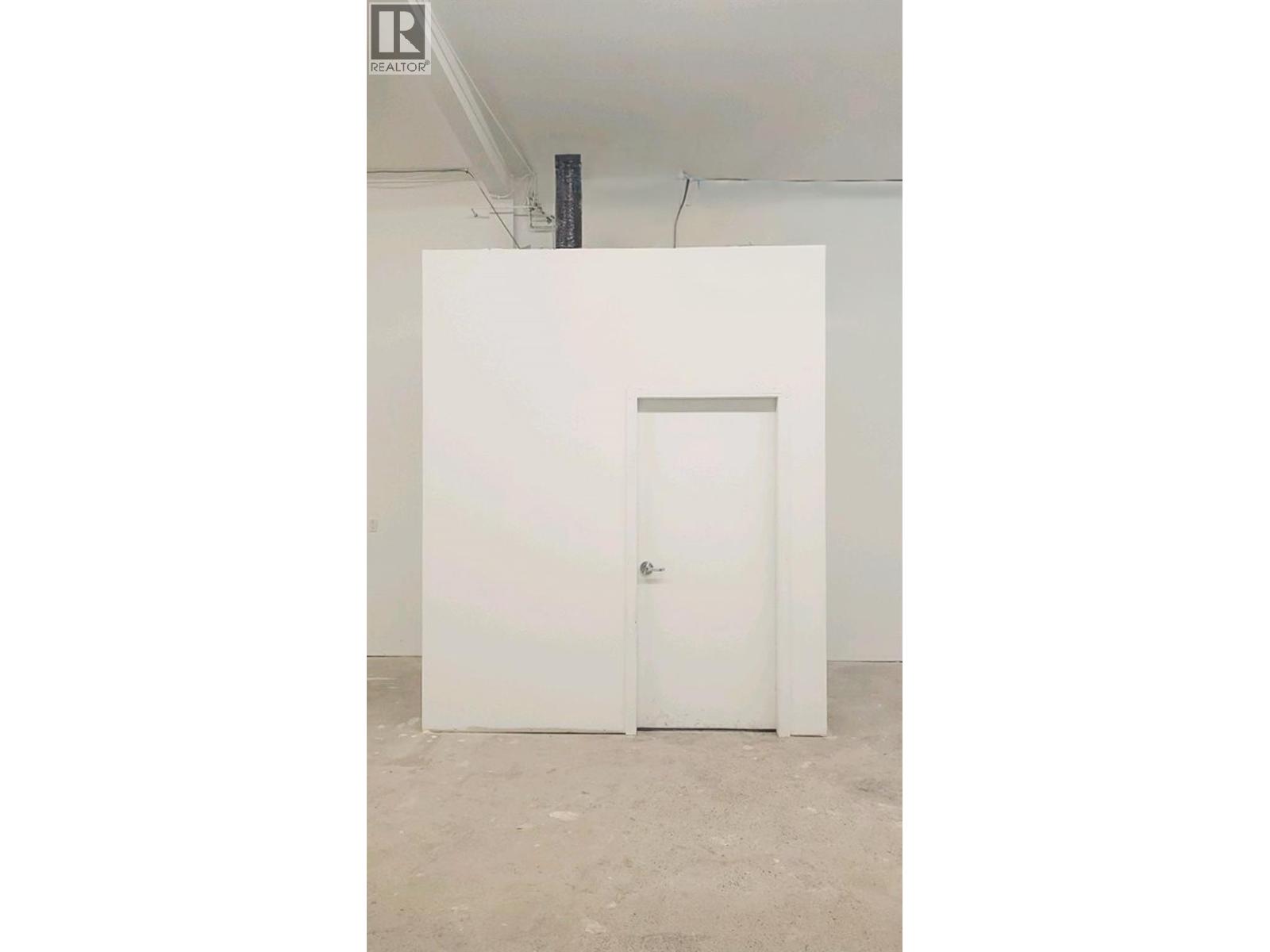 Picture for Unit #4, 880 Leathead  Road