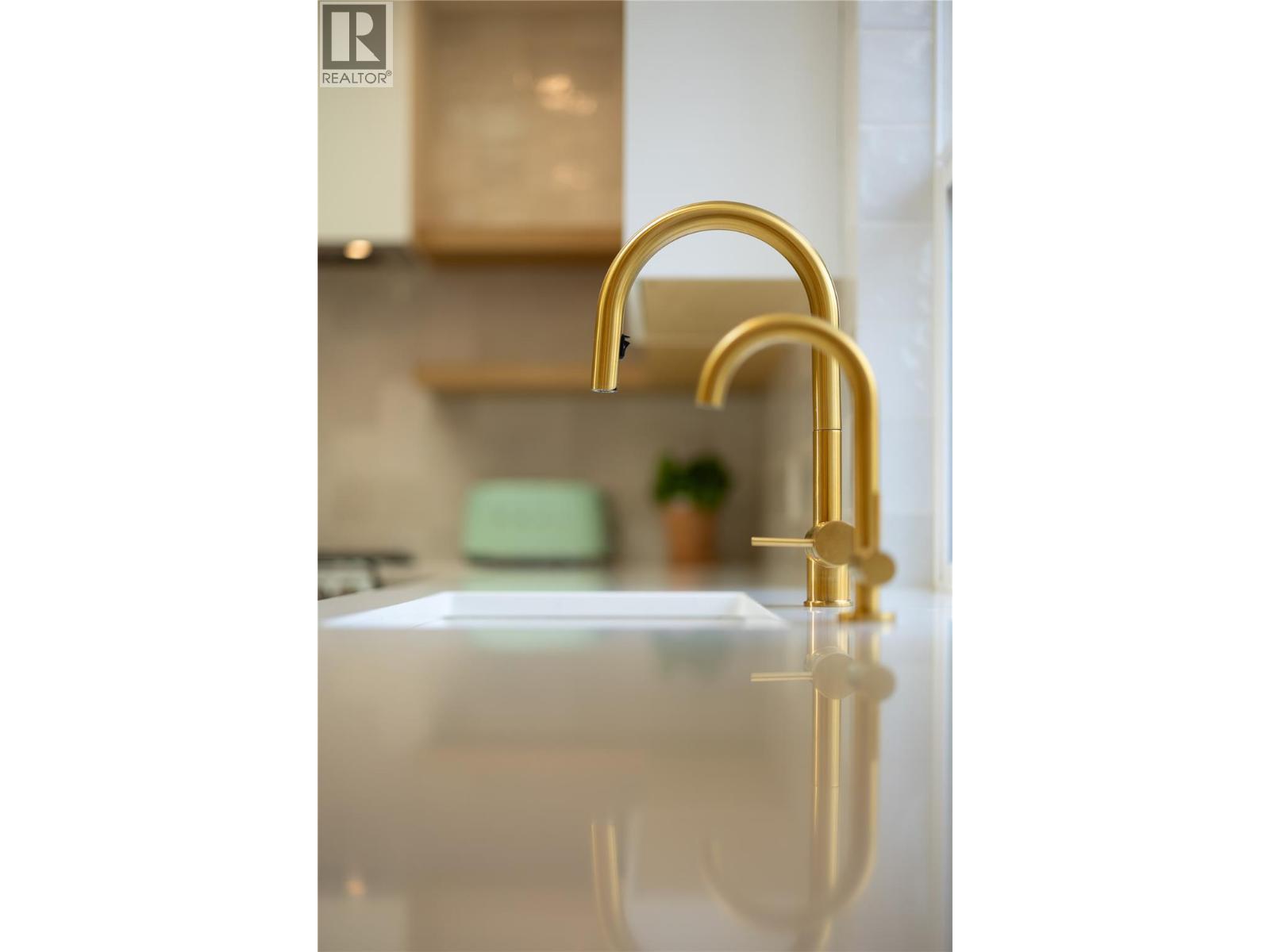 Picture for 773 Sutherland  Avenue