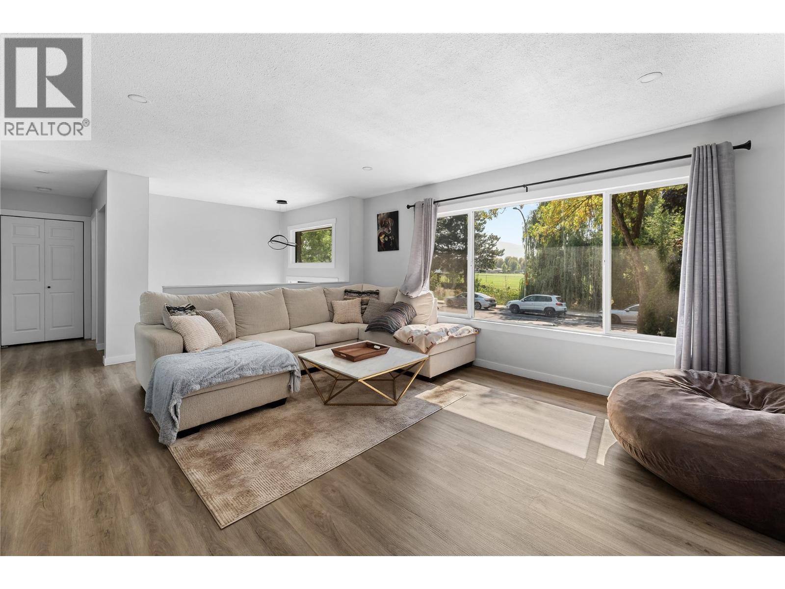 Picture for 950 Raymer  Avenue