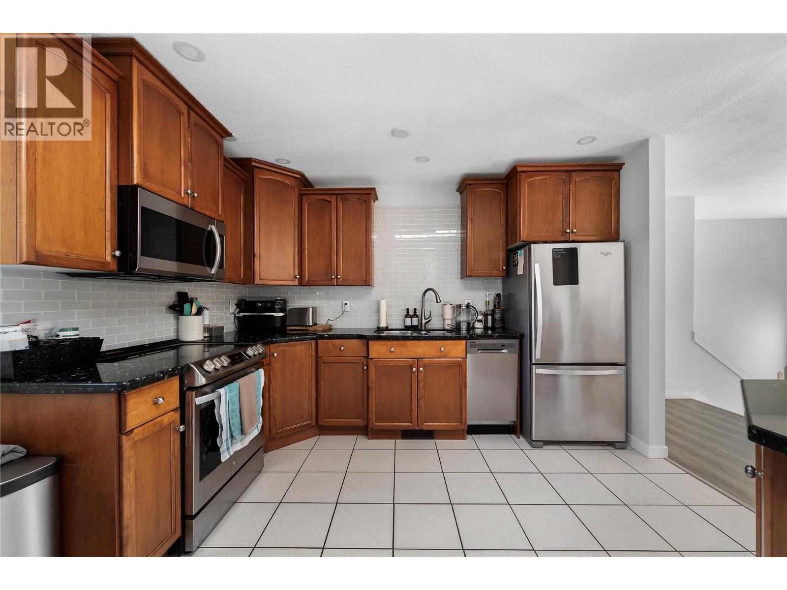 Picture for 950 Raymer  Avenue