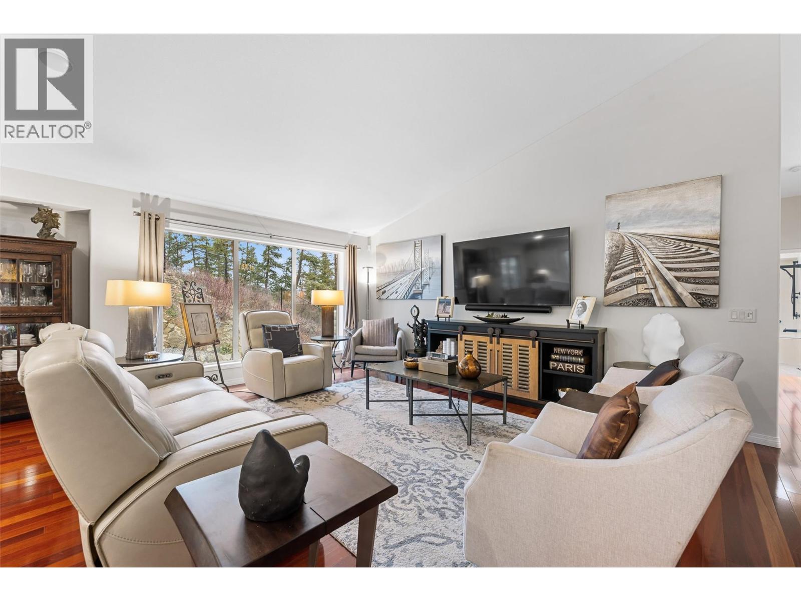 Picture for 2090 Chilcotin  Crescent