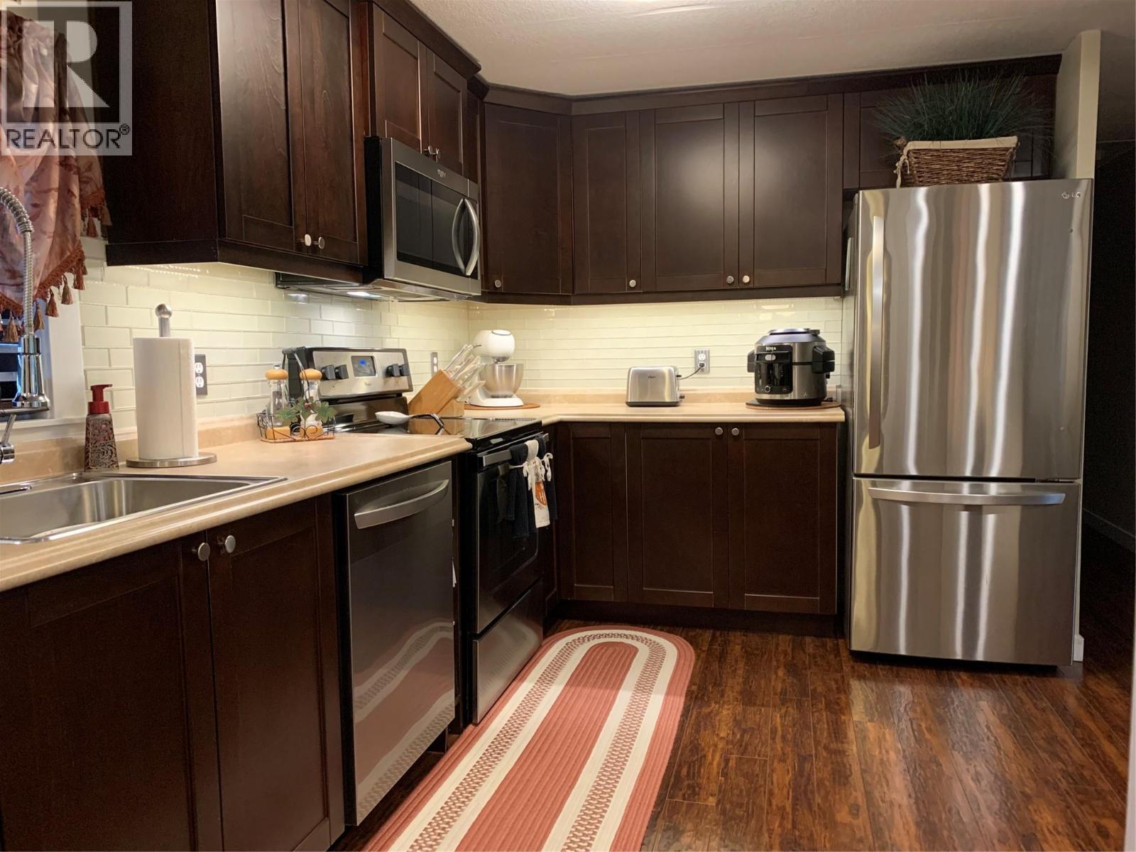 Picture for Unit #201, 1999 HWY 97 