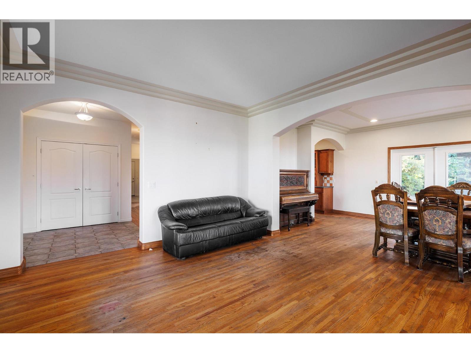 Picture for 4323 Bedford  Lane