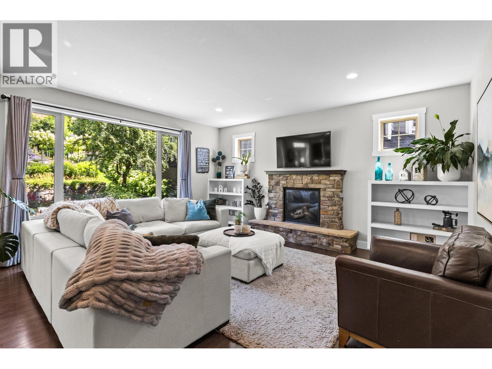 Picture for 1441 Black Mountain  Crescent