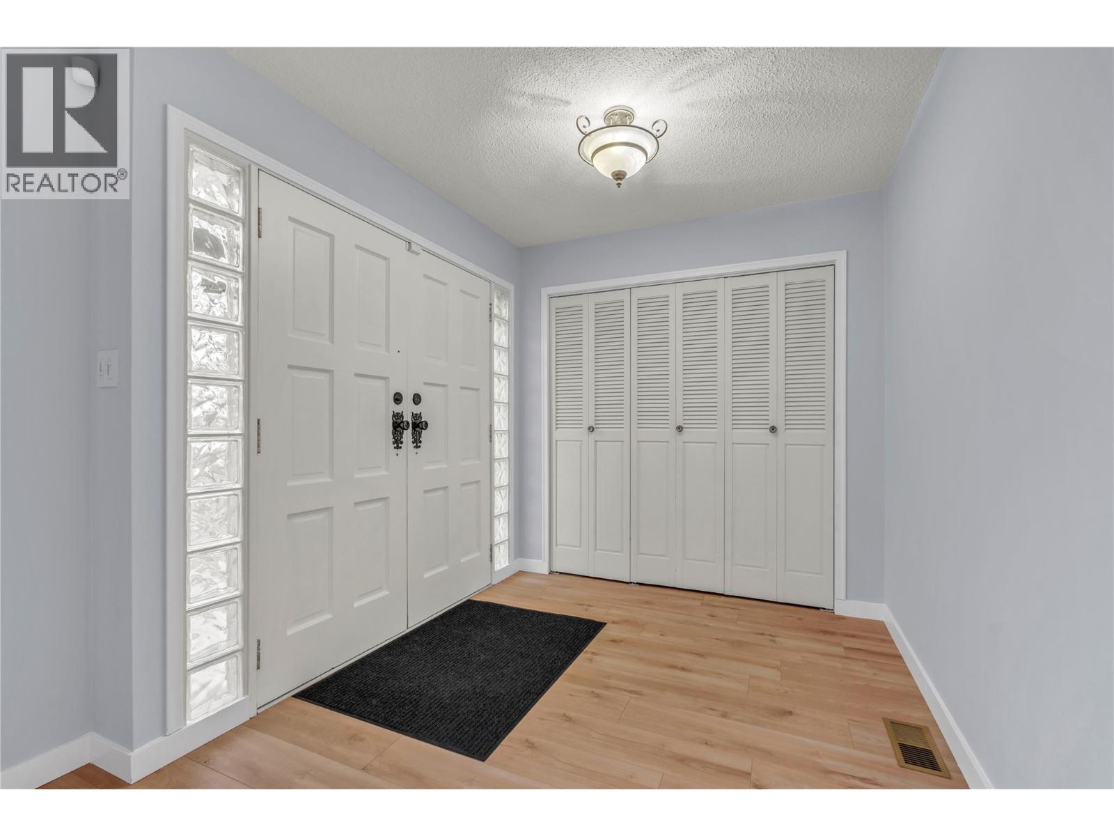 Picture for 194 Nelson  Avenue