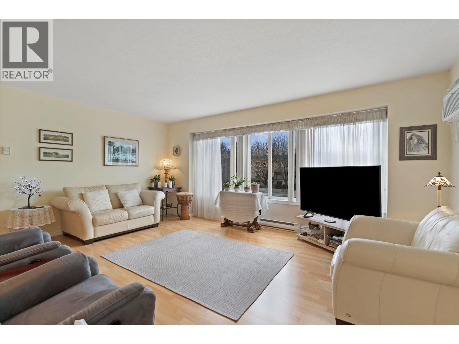 Picture for Unit #412, 780 Houghton  Road