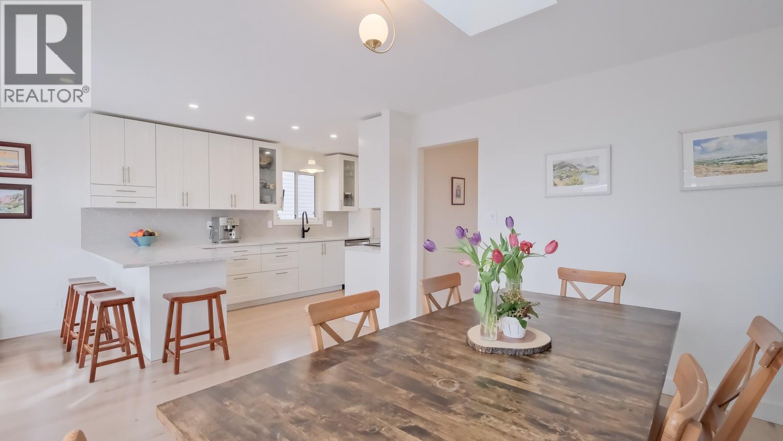 Picture for 163 ROGERS  Crescent