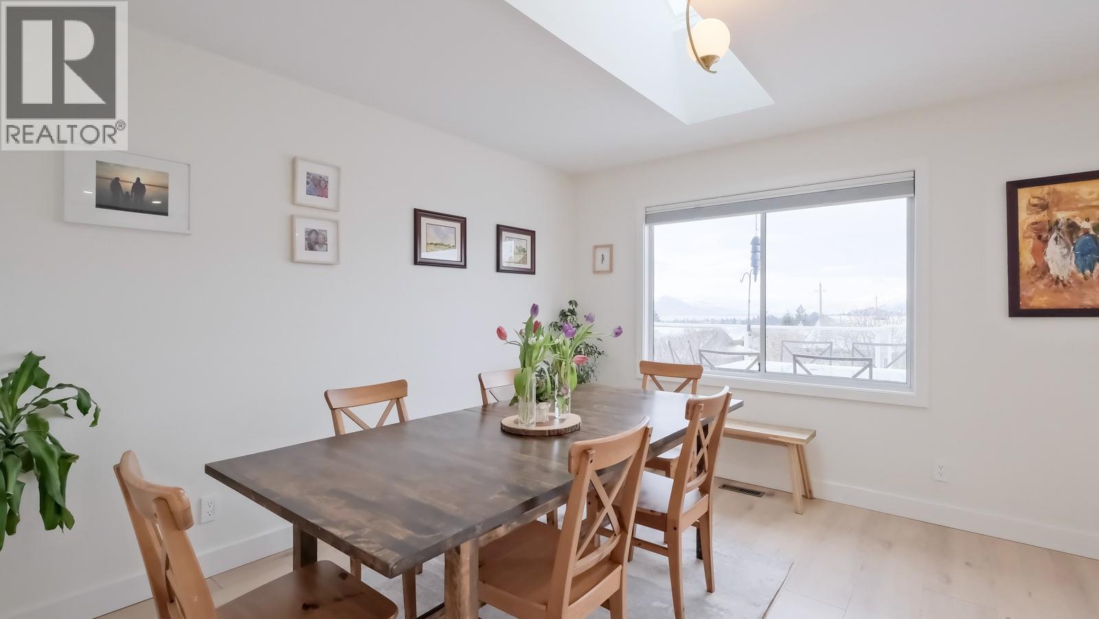 Picture for 163 ROGERS  Crescent