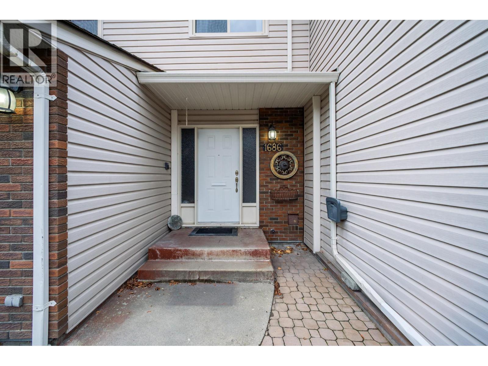 Picture for 1686 Thayer  Court