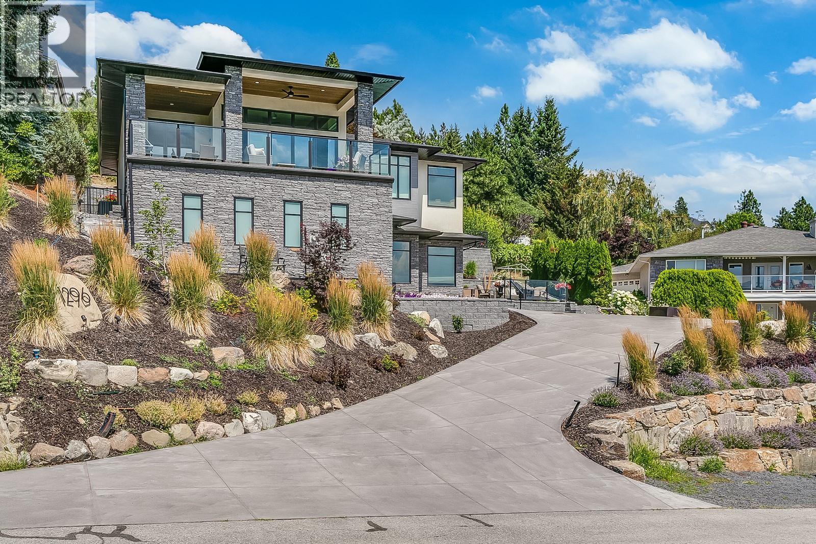 Picture for 1296 Menu  Road