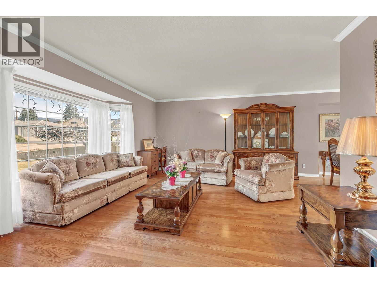 Picture for 136 Rogers  Crescent