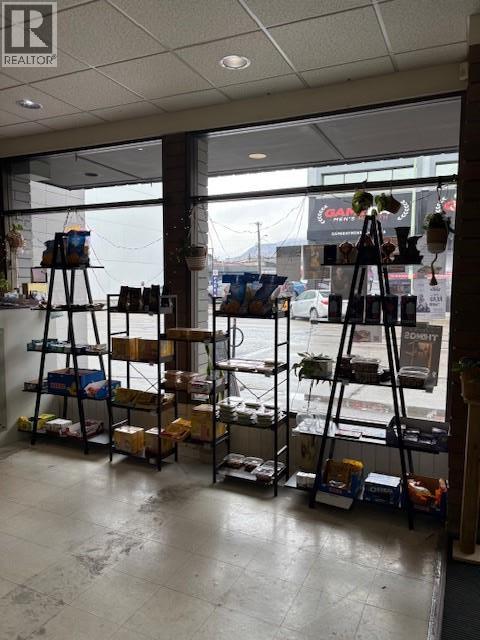 Picture for 559 Lawrence  Avenue