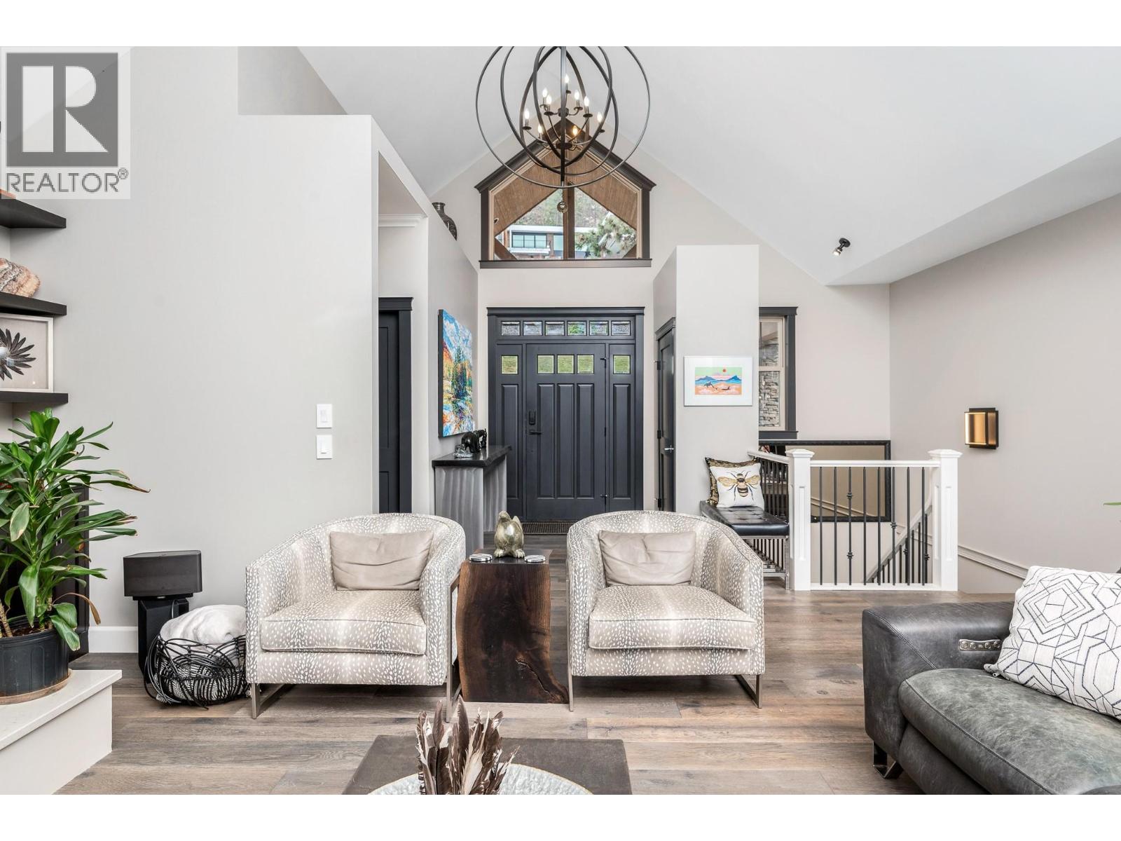 Picture for 2328 Arthur  Court