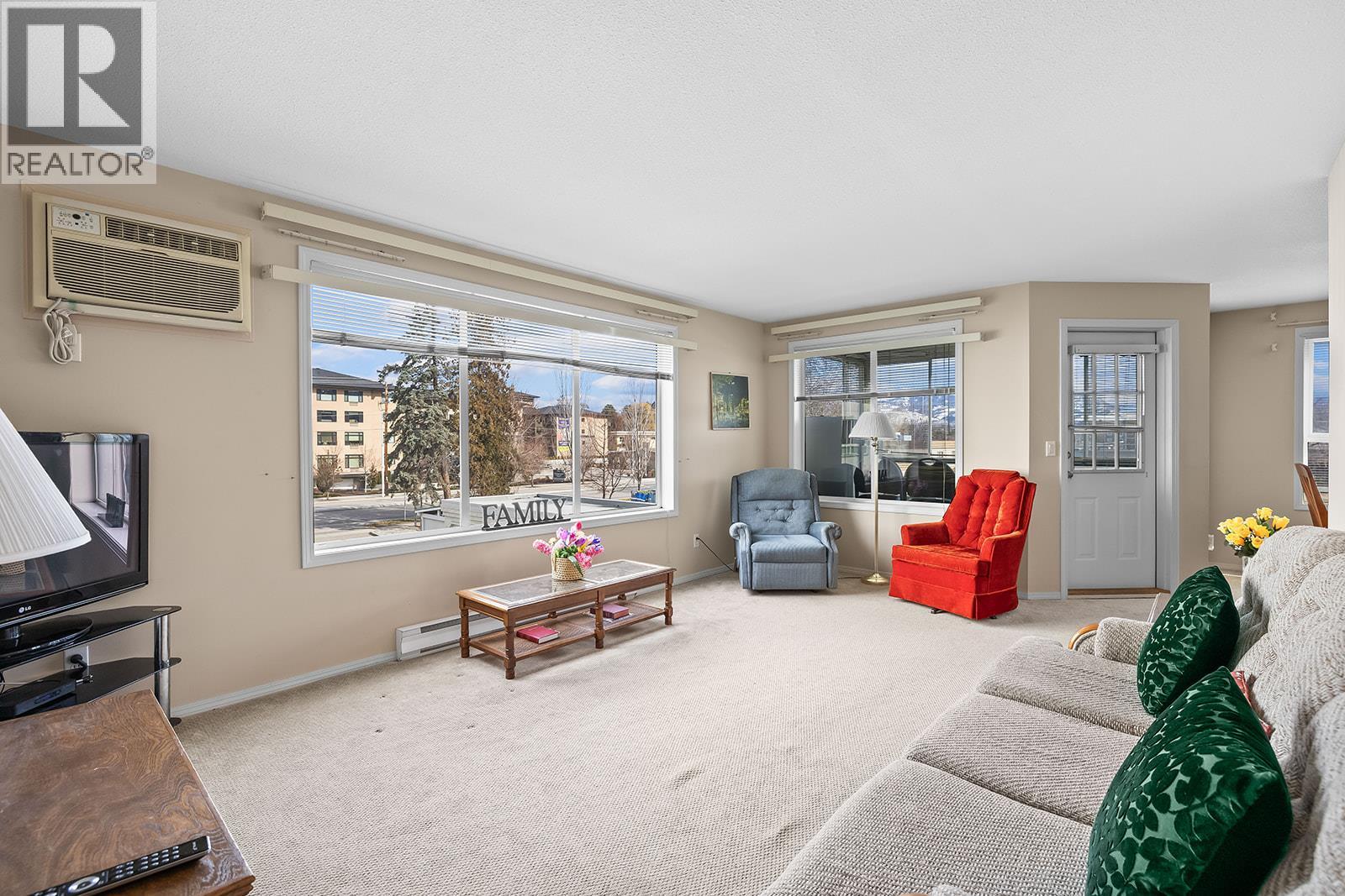 Picture for Unit #305, 1329 KLO  Road