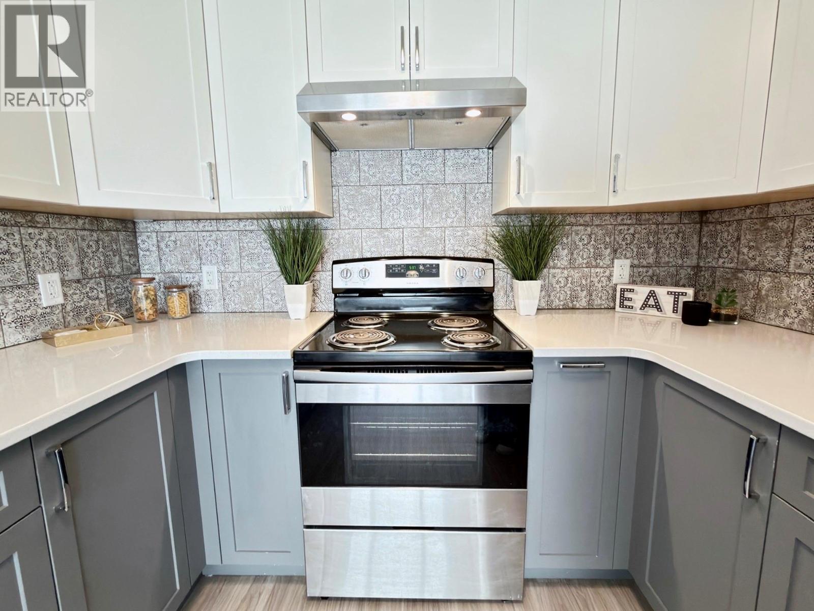 Picture for 361 DOUGLAS  Avenue