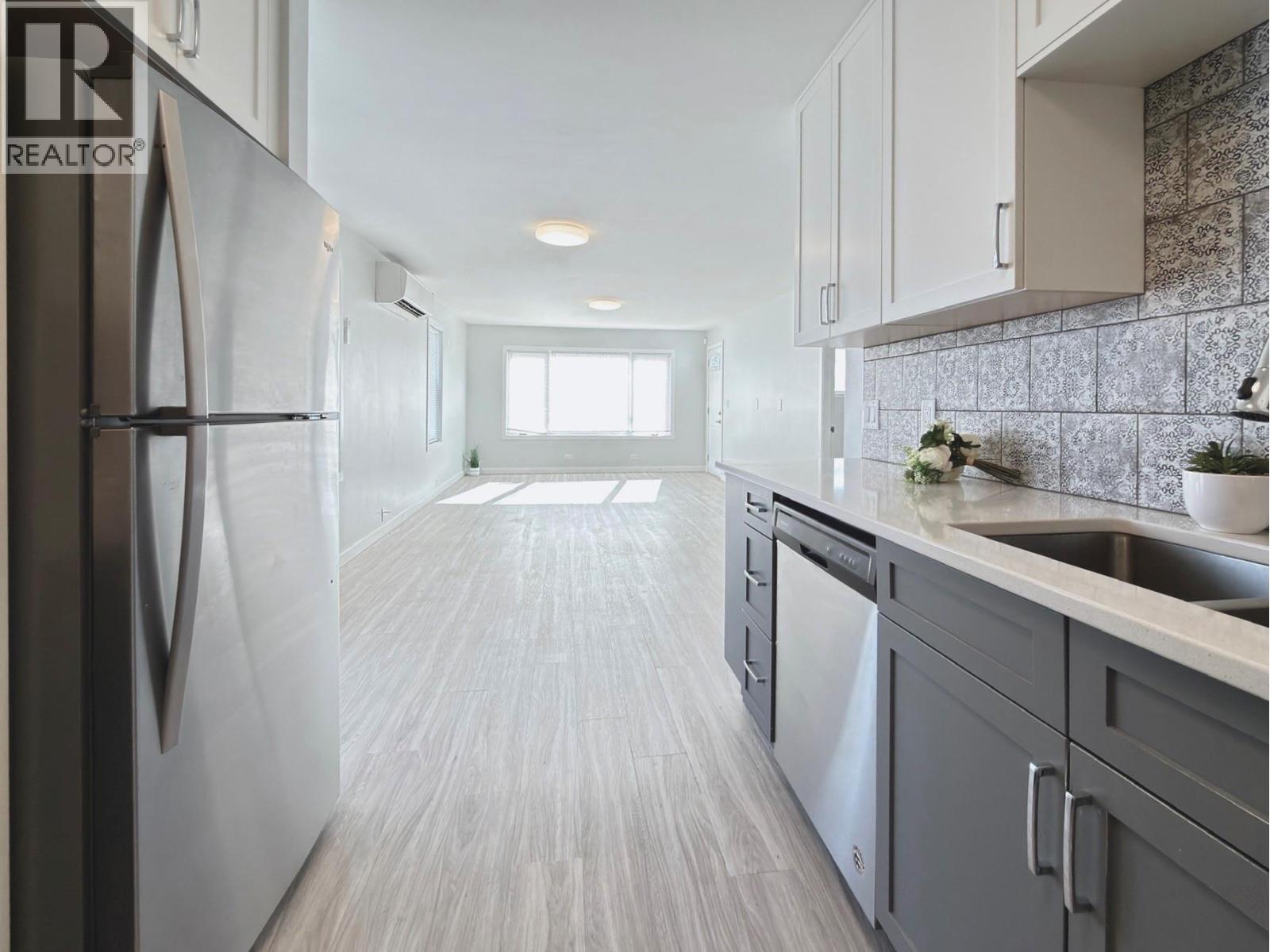 Picture for 361 DOUGLAS  Avenue